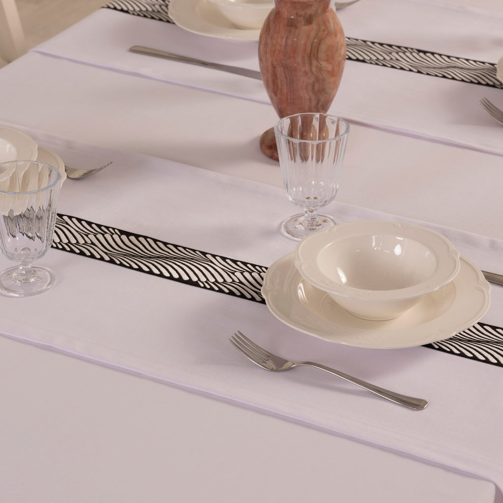 Alba Ensemble Nappe Rectangulaire Blanc Et 2 Chemins De Table