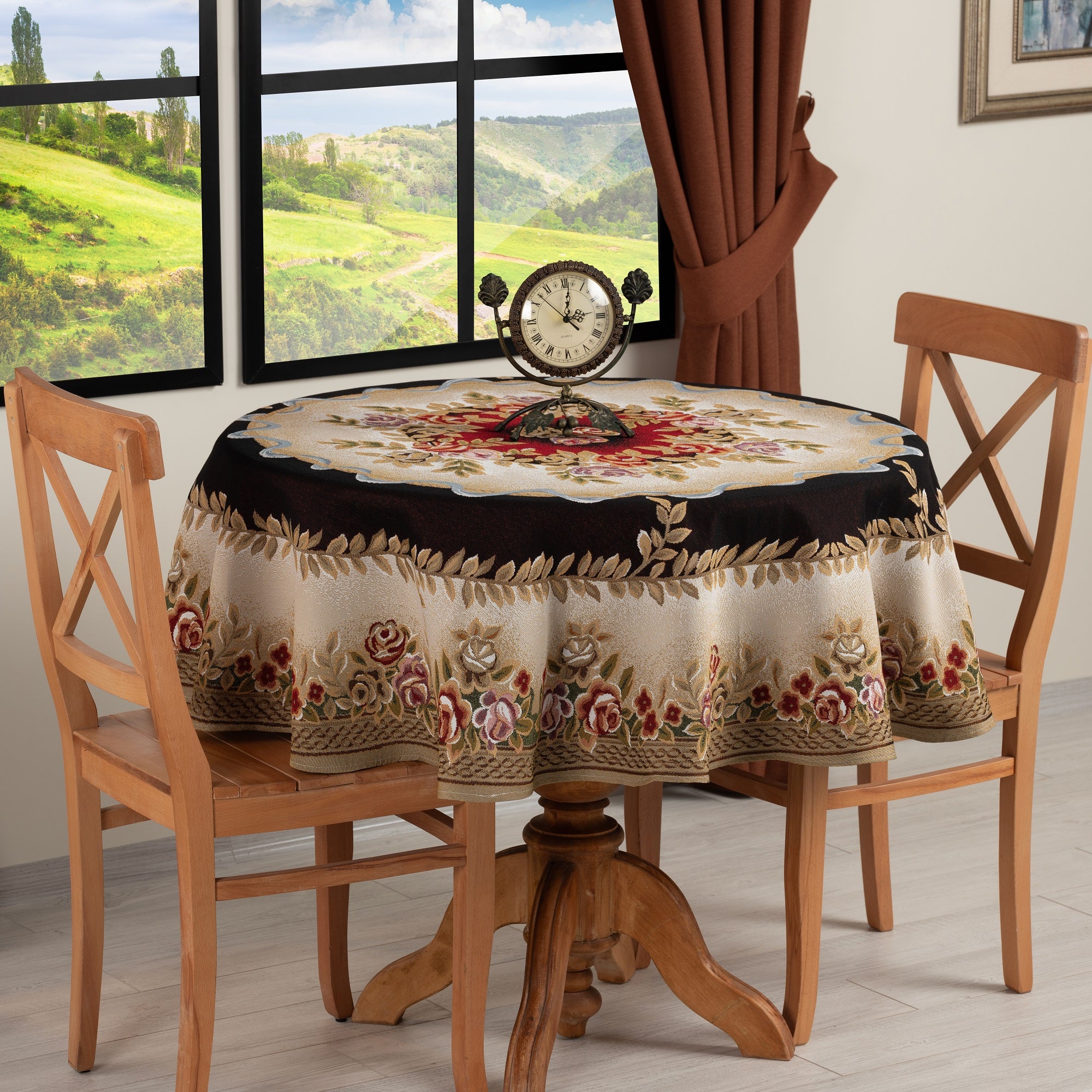 Nappe de Table ronde Rozalinda noir imprimée mesure 160cm